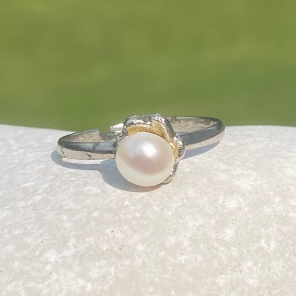 Cultured Pearl ring silver plated 6 mm Pearl adjustable size 7 - 8.5 - Picture 14 of 16
